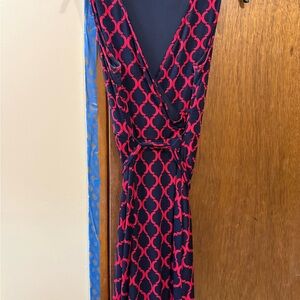 41 Hawthorn Black and Pink Geometric Maxi Dress